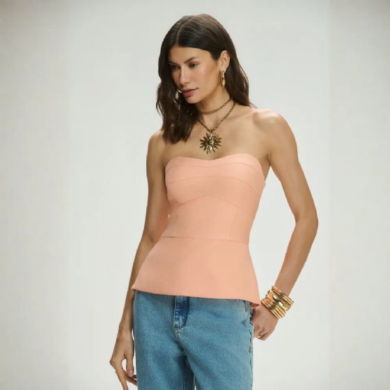 Blusa Tom Q Caia Recortes