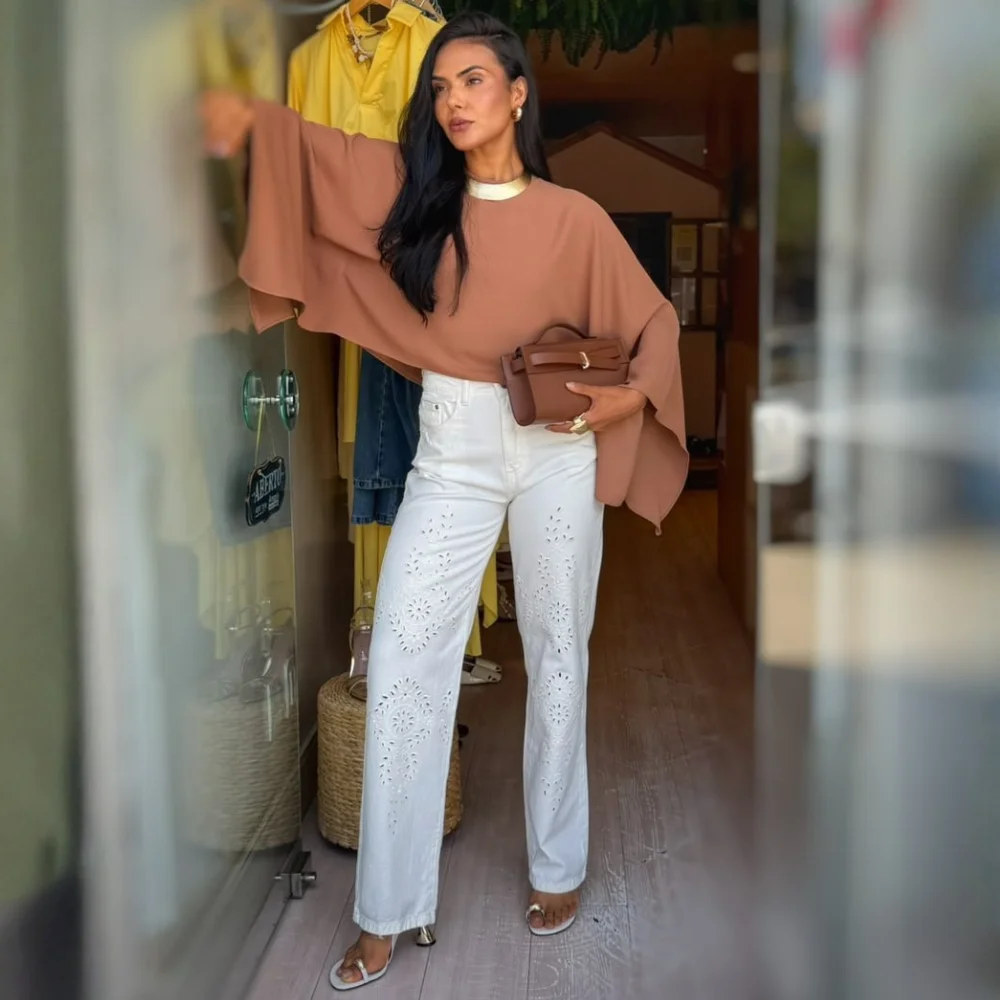 Calça Jeans Reta Bordado Belle Line