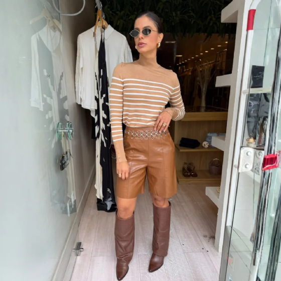 Blusa Retilinea Listrada C/Botões