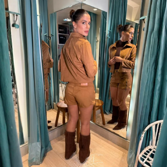 Jaqueta Cropped Em Camurça