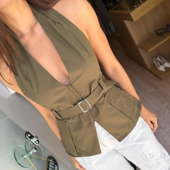 Blusa Frente Única C/Fivela