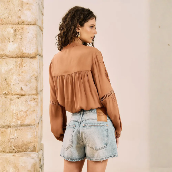 Short Jeans Curto Evasê