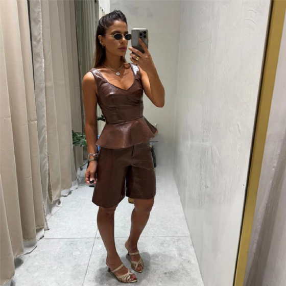 Conj Blusa/Bermuda Courino