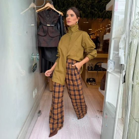 Camisa Gola A Tricoline C/Bolso