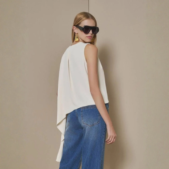 Blusa Assimétrica Em Crepe Flow