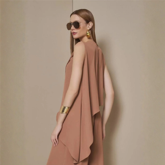 Blusa Assimétrica Em Crepe Flow