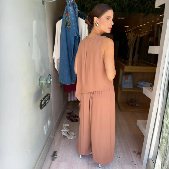 Blusa Assimétrica Em Crepe Flow
