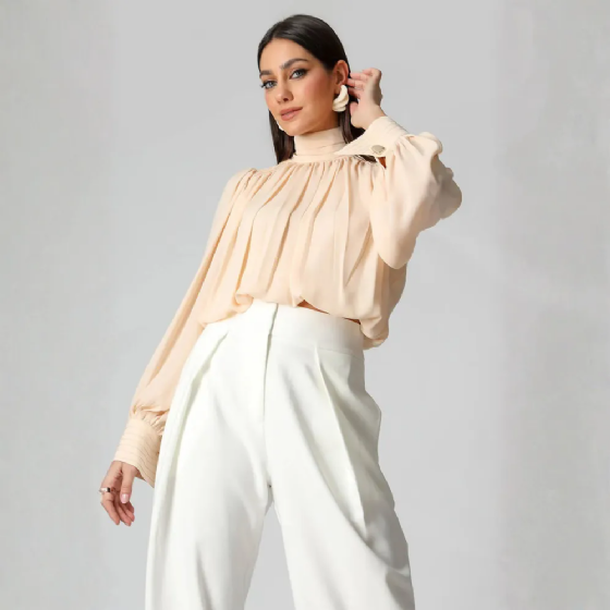 Blusa Balonê Gola Alta C/Nervuras