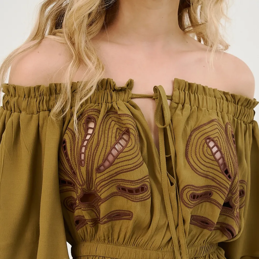 Blusa Ombro A Ombro C/Bordado