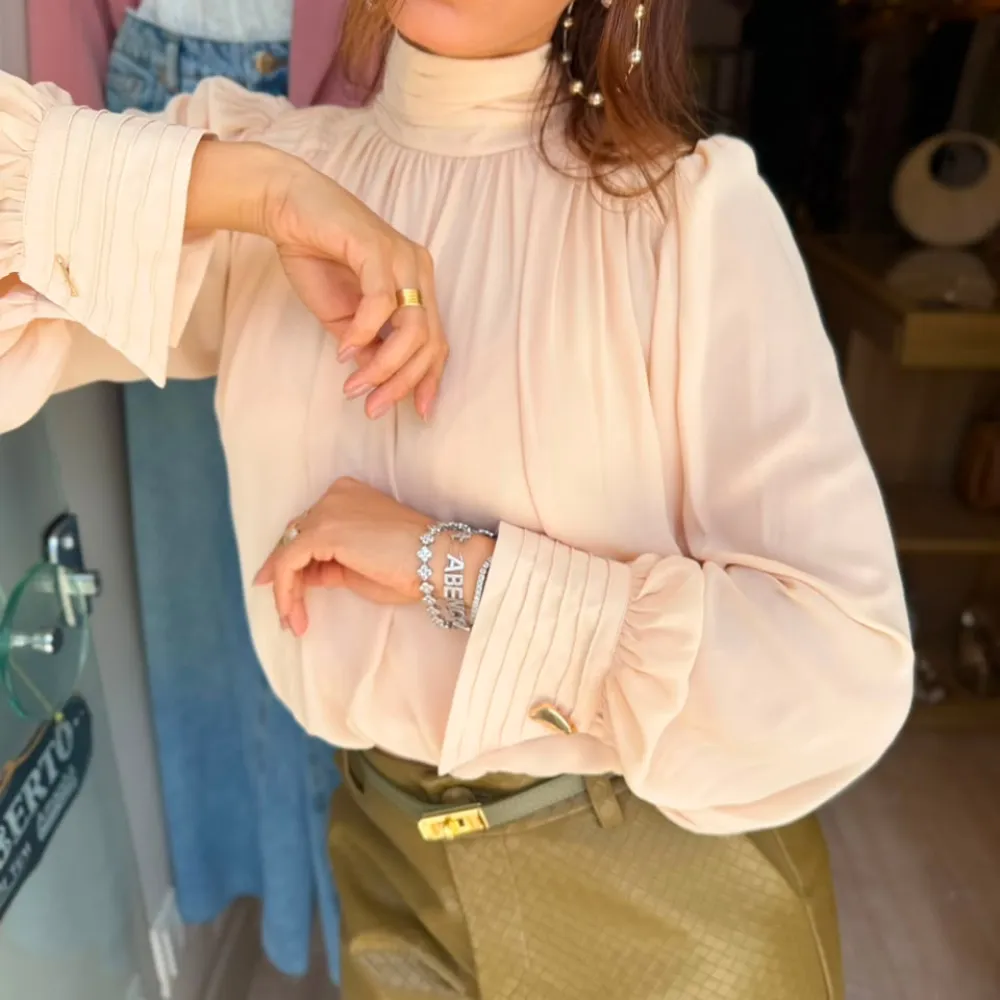 Blusa Balonê Gola Alta C/Nervuras