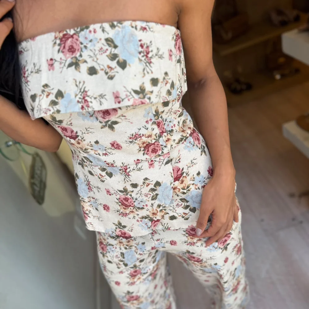 Conj Blusa Tom Q Caia/Calça Ballon